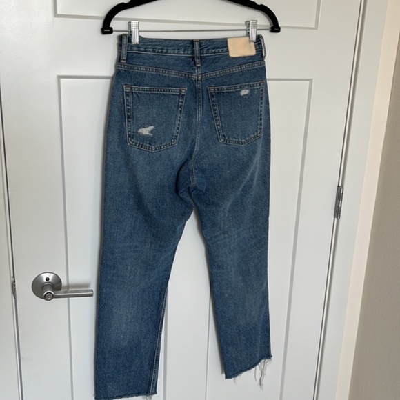 EVERLANE The Cheeky Jean High Rise Distressed Crop Straight 26 - Picture 2 of 7